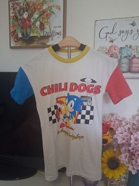Sonic 'Chili Dogs' Short Sleeve Tee - White with Red & Blue Accents